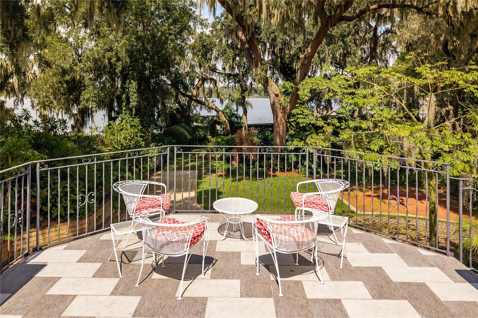 MOUNT DORA SYLVAN SHORES - Residential