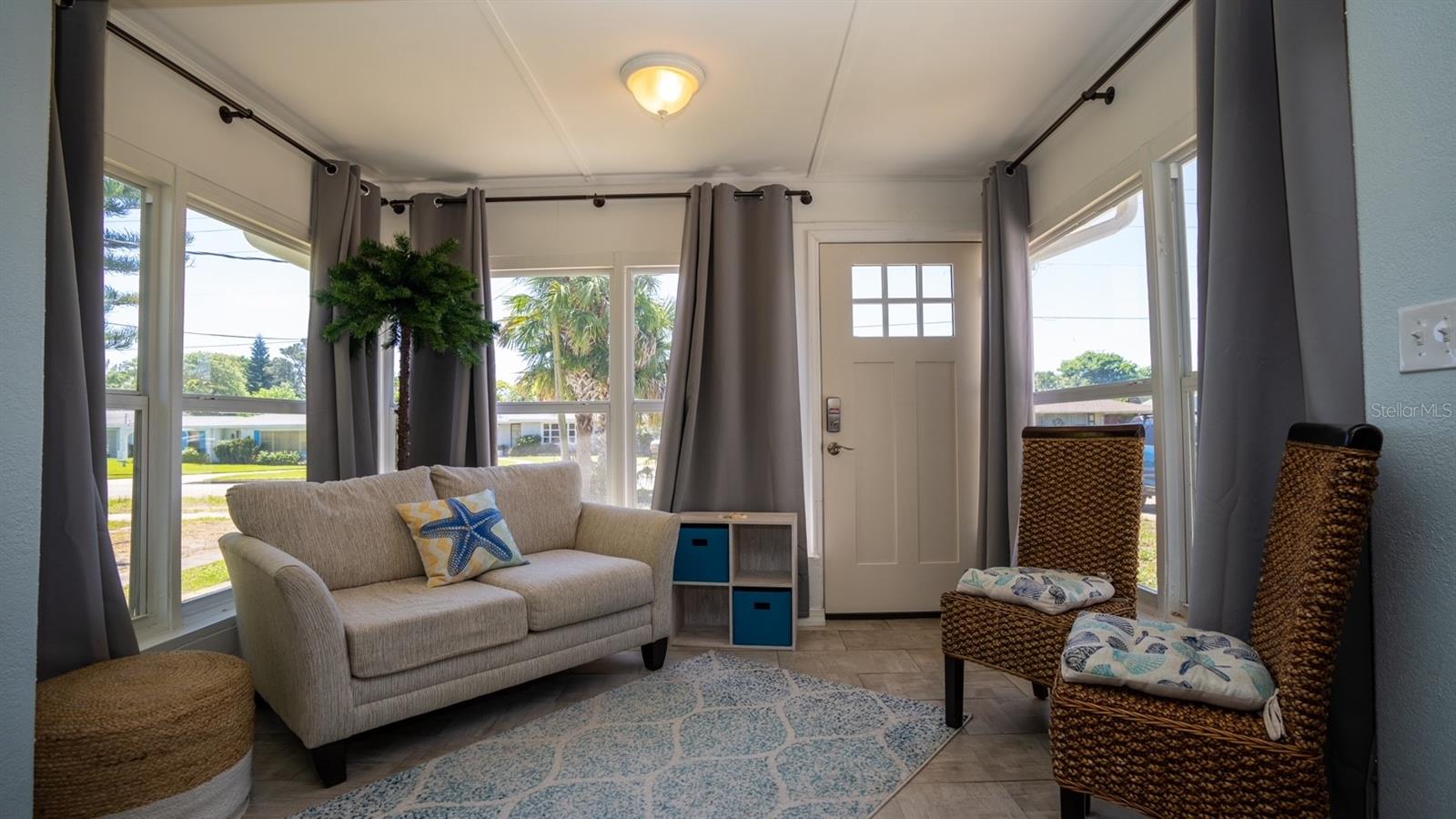 321 SEAVIEW AVENUE