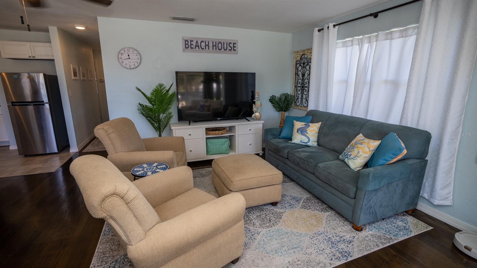321 SEAVIEW AVENUE