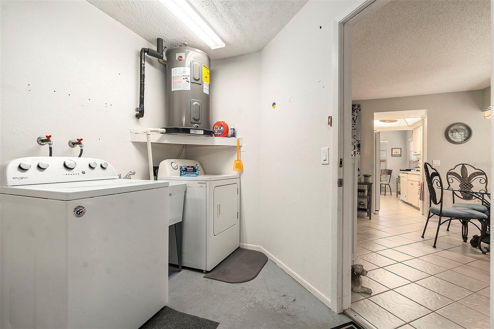 WEDGWOOD VILLAGE CONDOMINIUMS - Residential