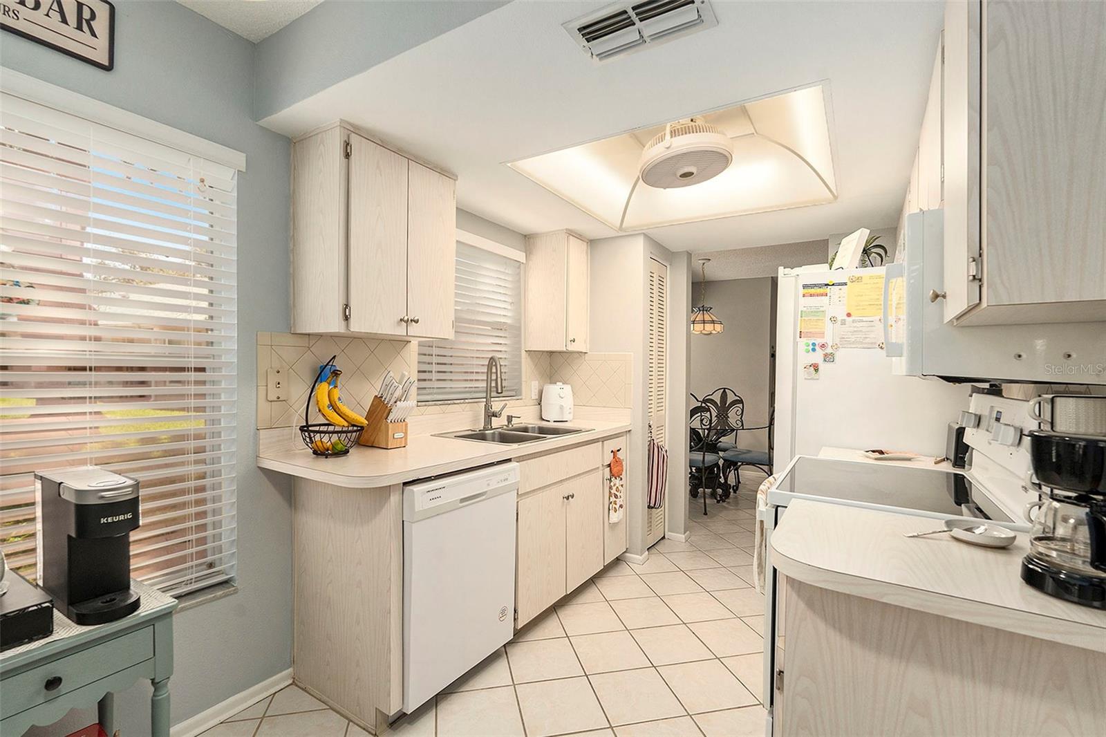 WEDGWOOD VILLAGE CONDOMINIUMS - Residential