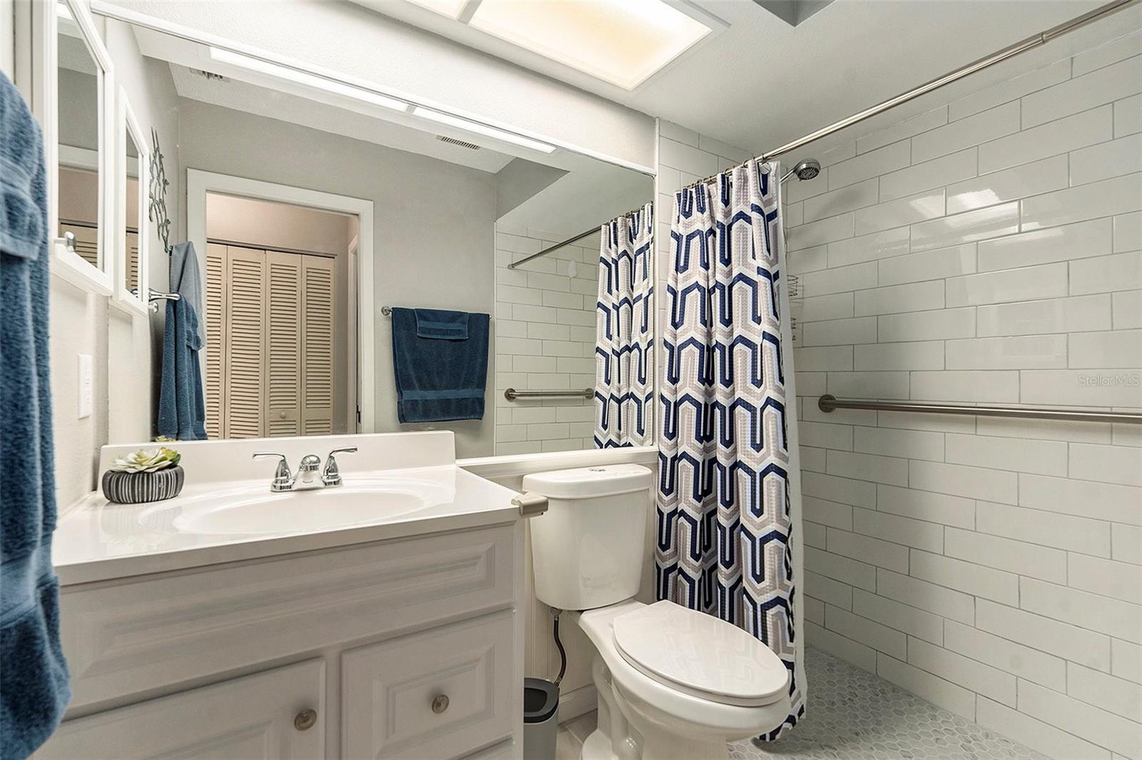 WEDGWOOD VILLAGE CONDOMINIUMS - Residential