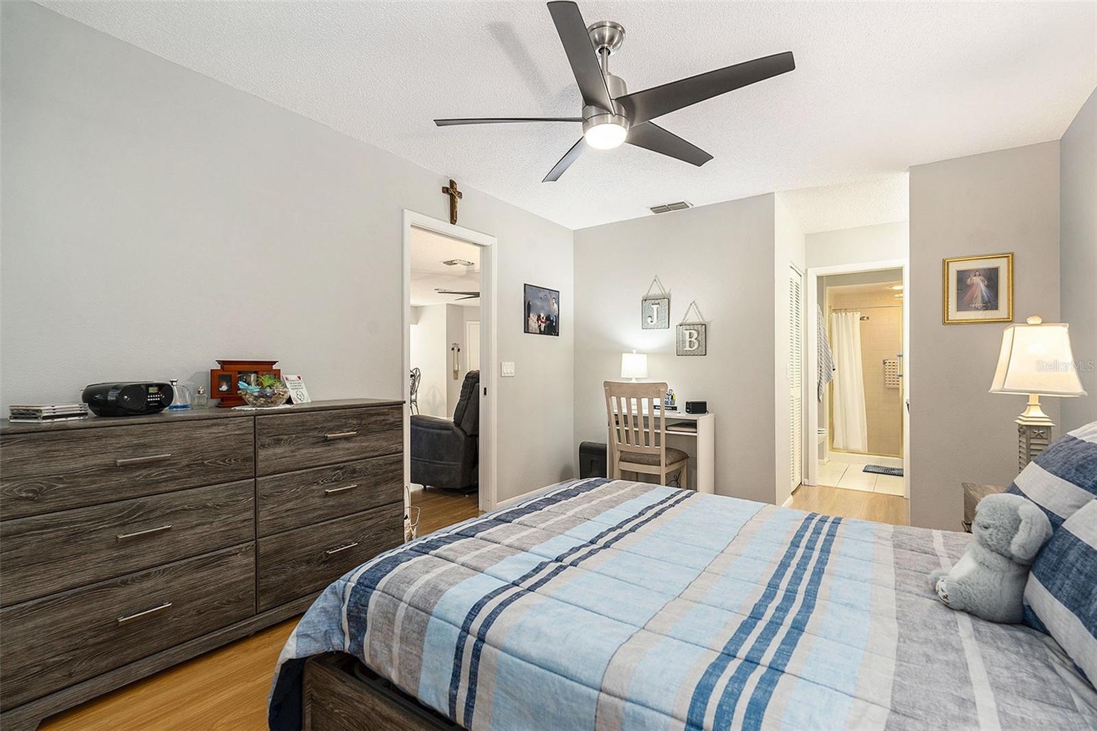 WEDGWOOD VILLAGE CONDOMINIUMS - Residential