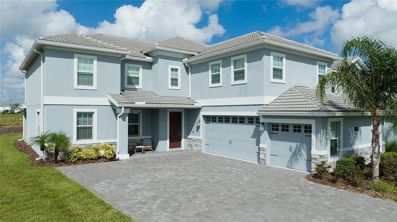 Stunning and fully furnished 5-bedroom, 3-bathroom single-family home with over 3,600 sq ft of living space, located in a gated community of Champions Gate. This spacious home features an open floor plan, modern kitchen with stainless steel appliances, in-unit laundry, and attached garage with 3 parking spaces. Enjoy the Florida lifestyle with access to world-class resort amenities including golf membership, pools, clubhouse, fitness center, and more. Ideal for families or professionals seeking comfort, space, and convenience. Located just minutes from major highways, shopping, dining, and Orlando’s top attractions. Available for immediate move-in. Schedule your private tour today!