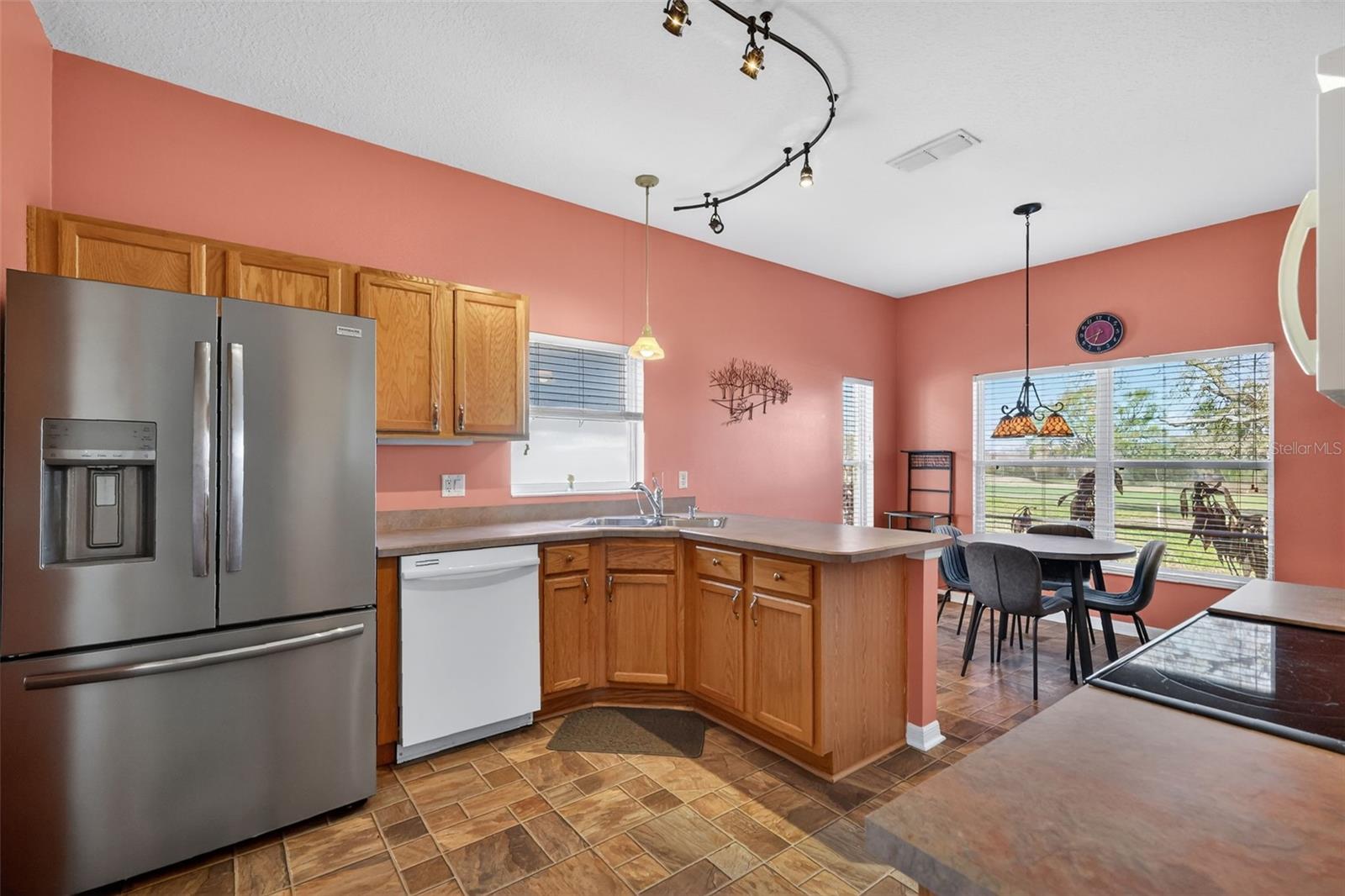 PLANTATION AT LEESBURG LONG MEADOW VILLAGE - Residential