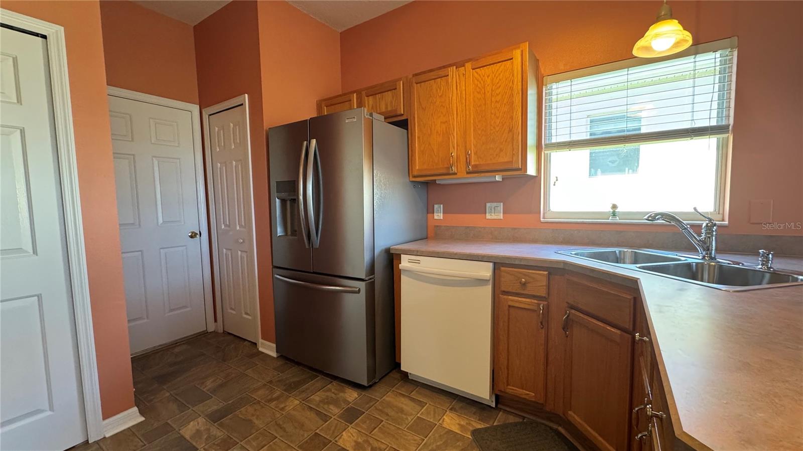 PLANTATION AT LEESBURG LONG MEADOW VILLAGE - Residential