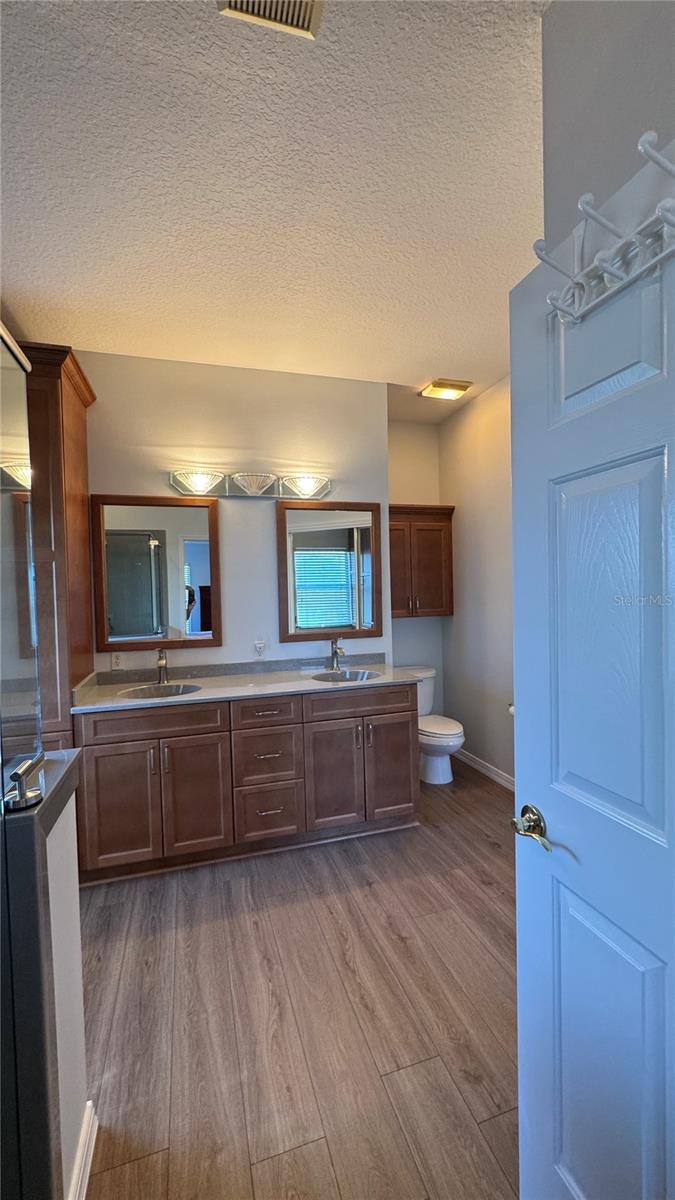 PLANTATION AT LEESBURG LONG MEADOW VILLAGE - Residential