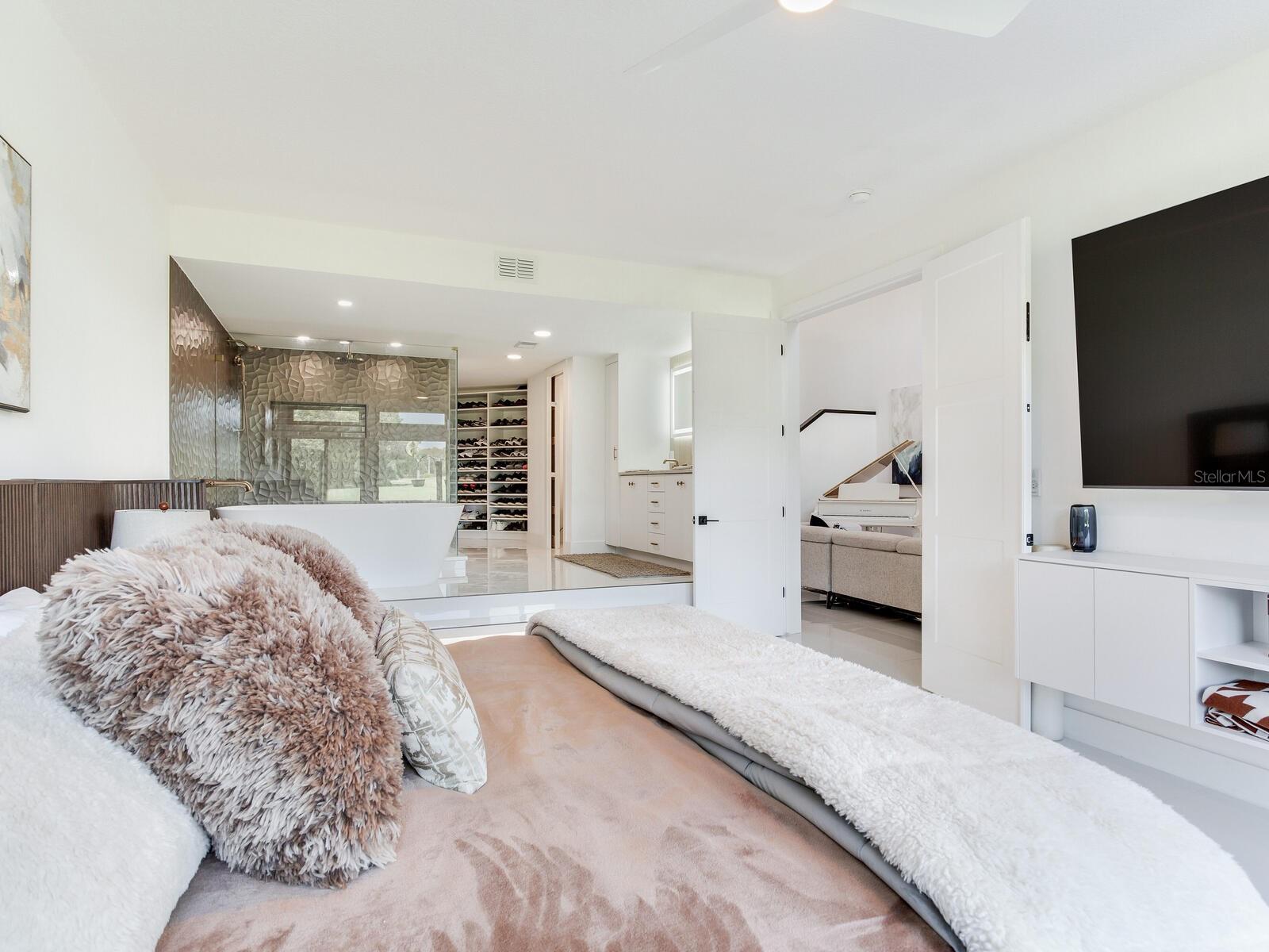 VILLAS AT CYPRESS RUN - Residential