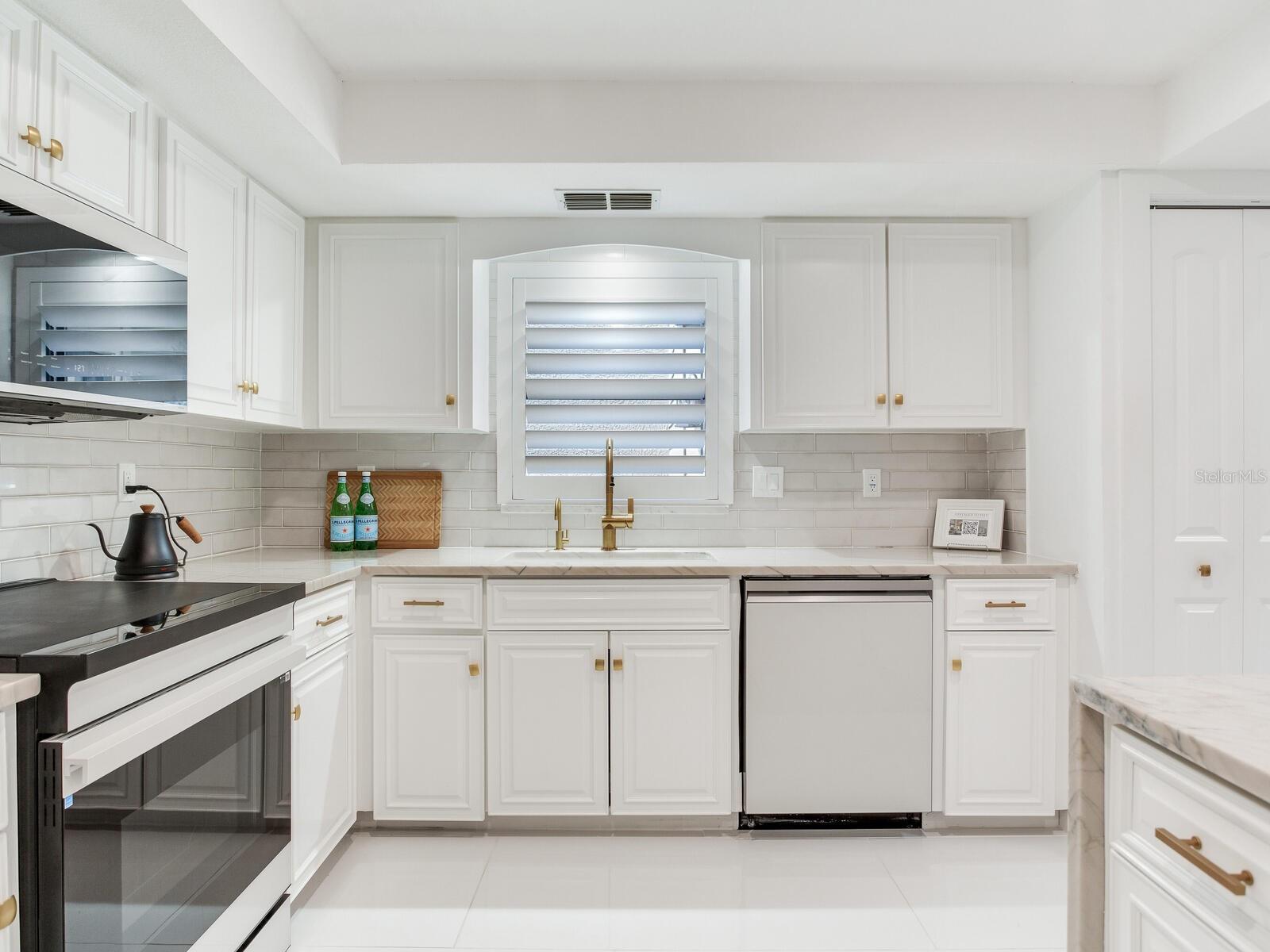 VILLAS AT CYPRESS RUN - Residential