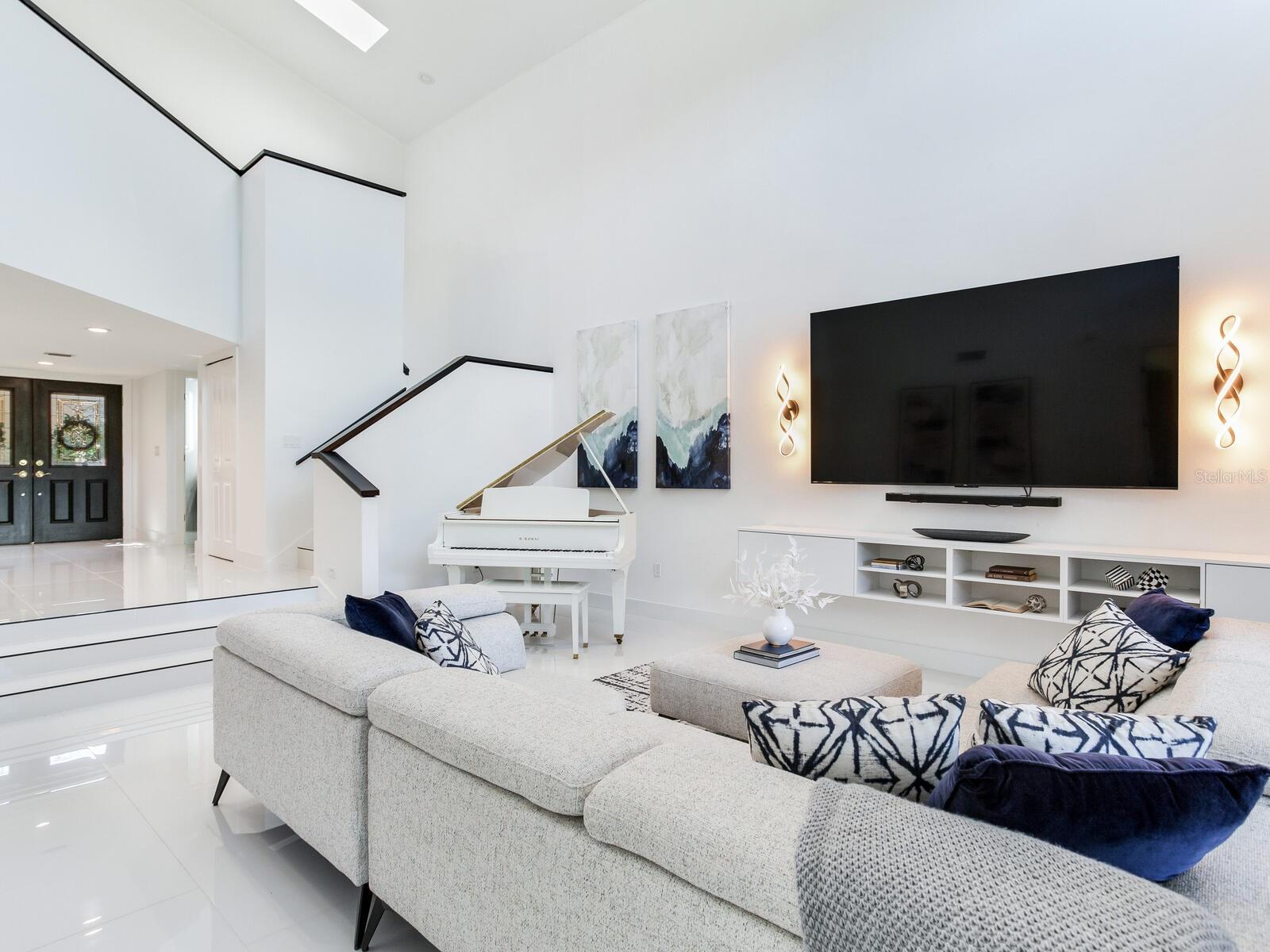 VILLAS AT CYPRESS RUN - Residential