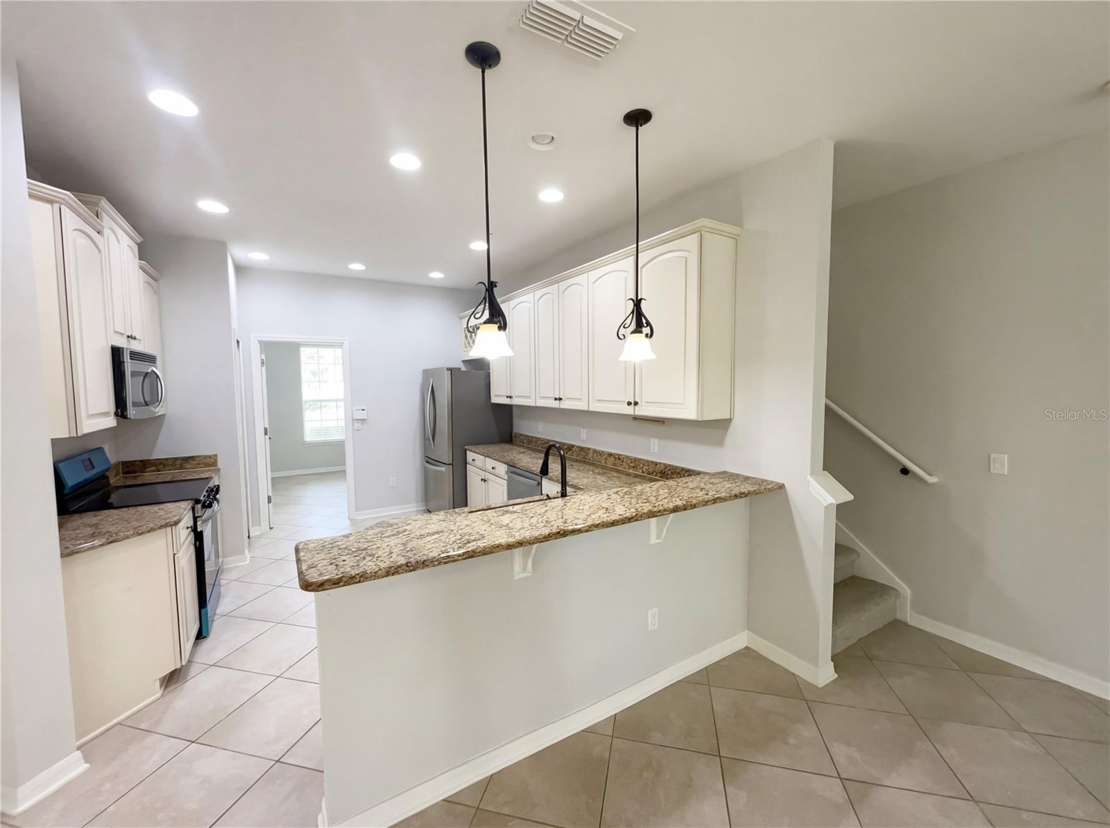 OASIS COVE II/LAKESIDE VILLAGE #XI - Residential