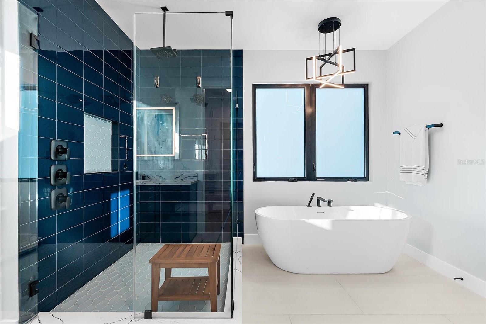 SUBURB ROYAL - Residential