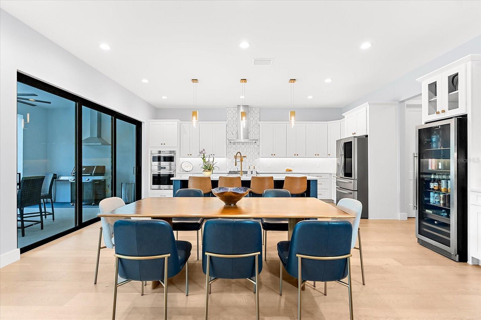 SUBURB ROYAL - Residential