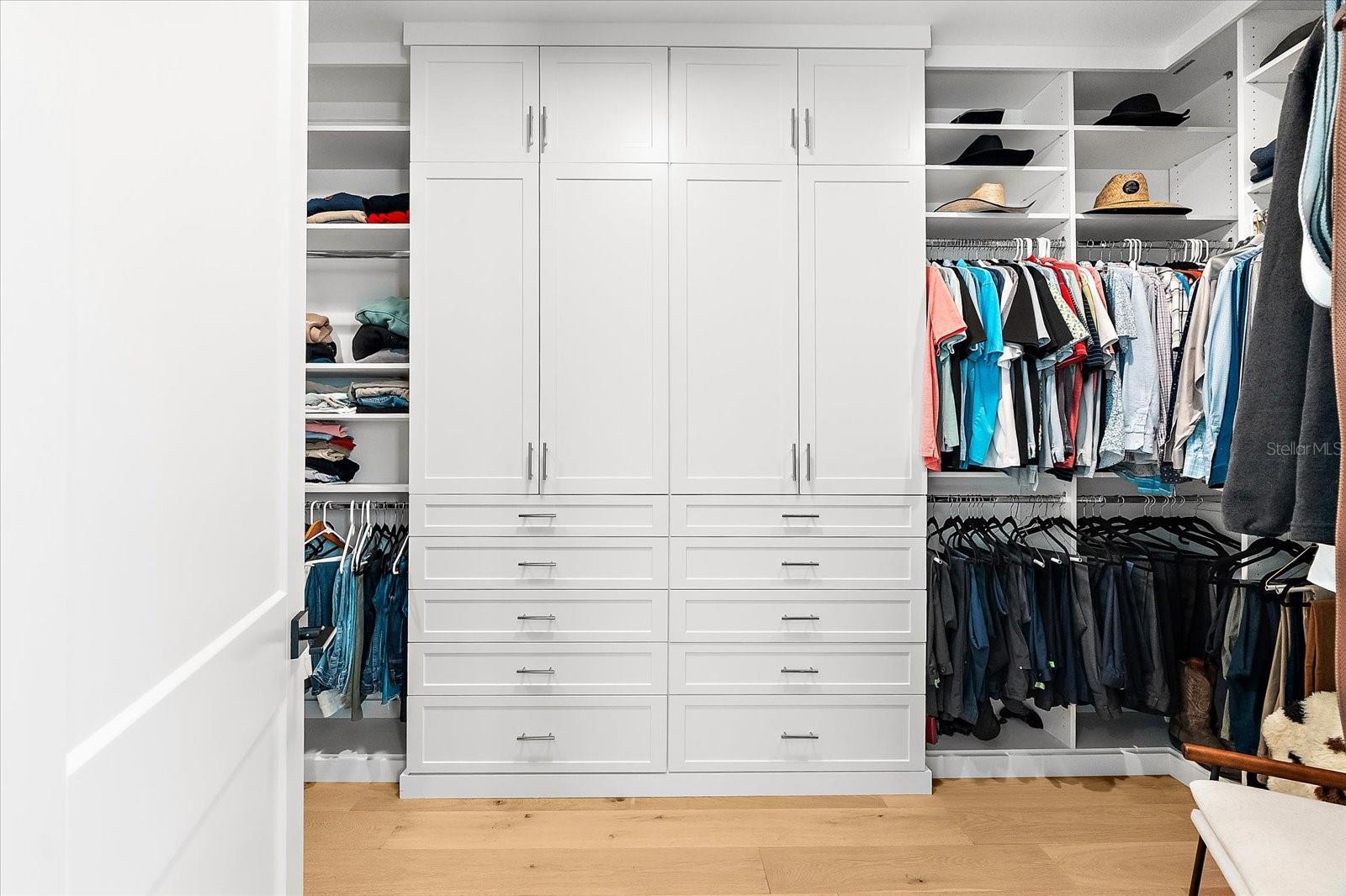 SUBURB ROYAL - Residential