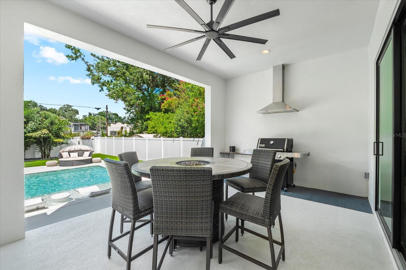 SUBURB ROYAL - Residential