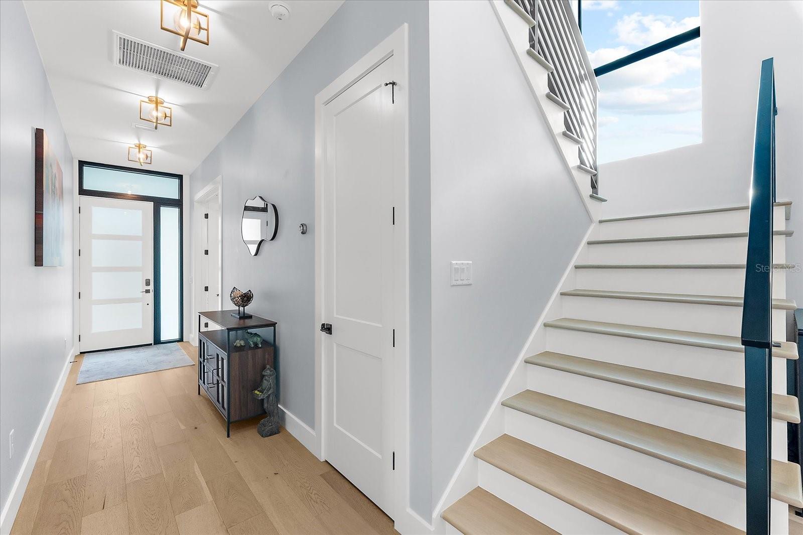 SUBURB ROYAL - Residential