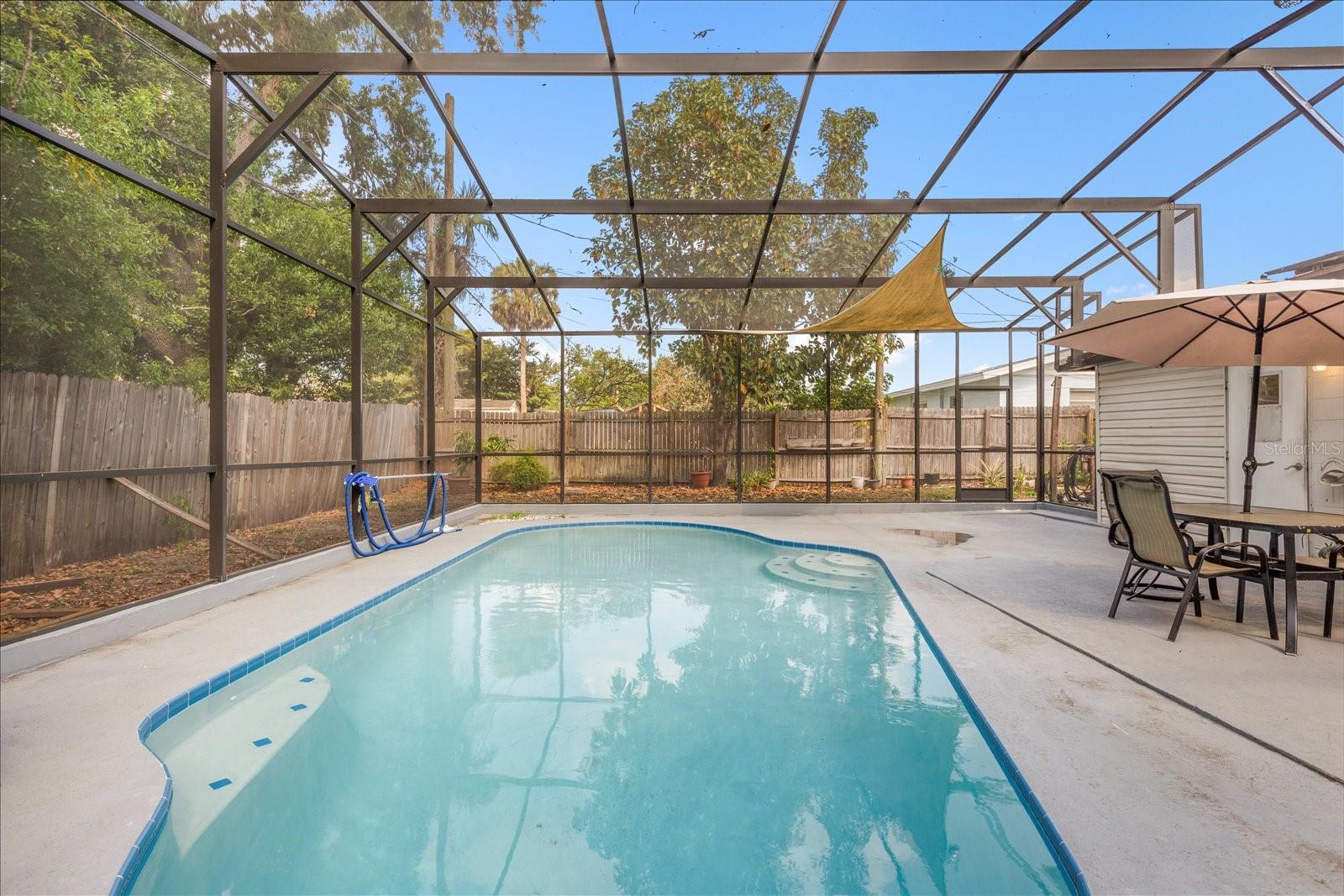 MONROE MANOR - Residential