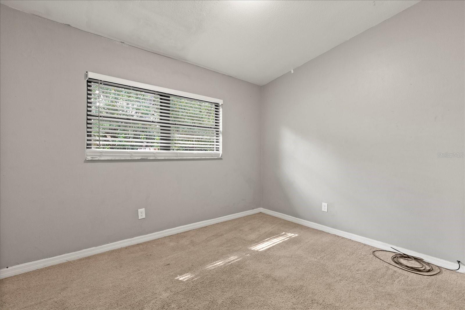 MONROE MANOR - Residential