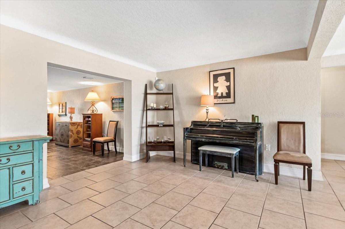 BALLENTINE MANOR ESTATES - Residential