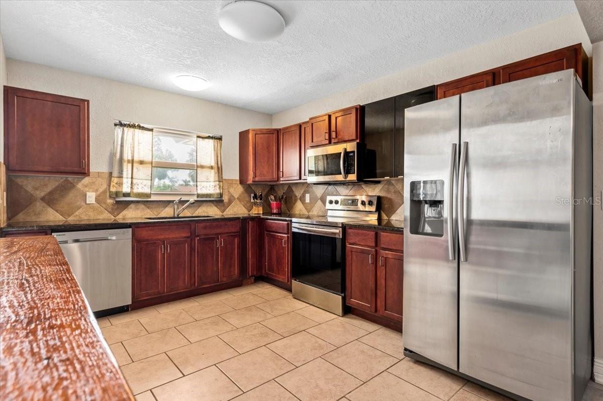 BALLENTINE MANOR ESTATES - Residential