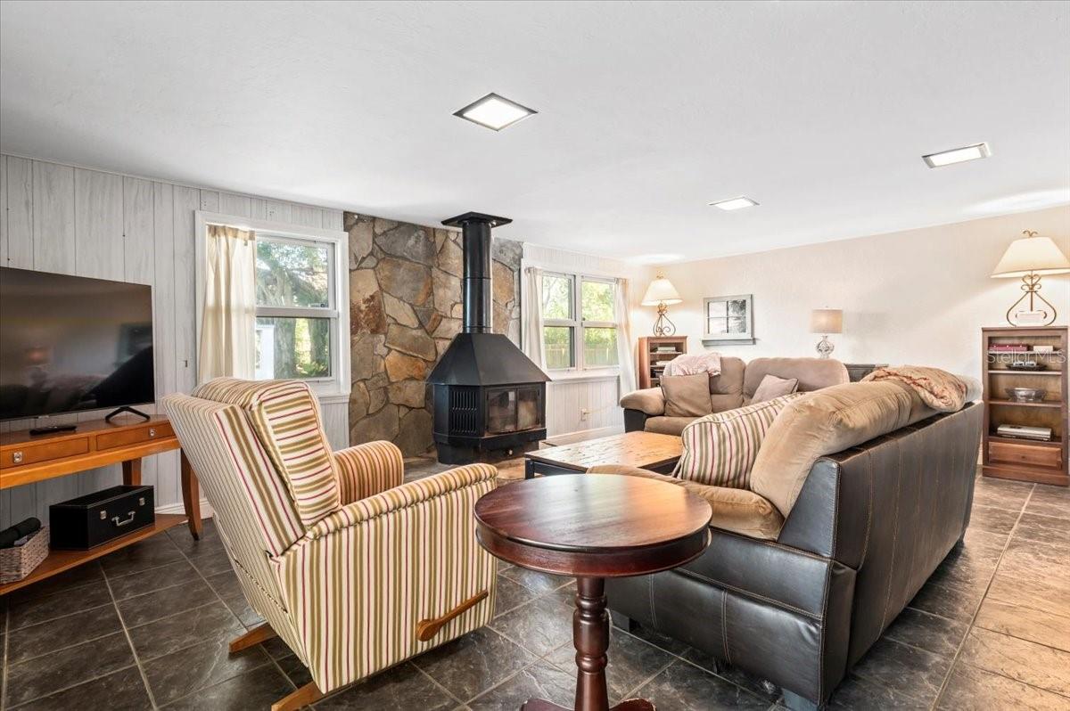 BALLENTINE MANOR ESTATES - Residential