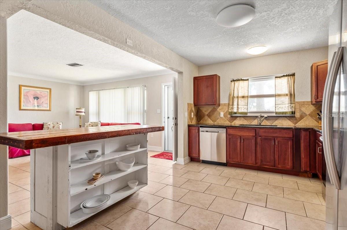 BALLENTINE MANOR ESTATES - Residential