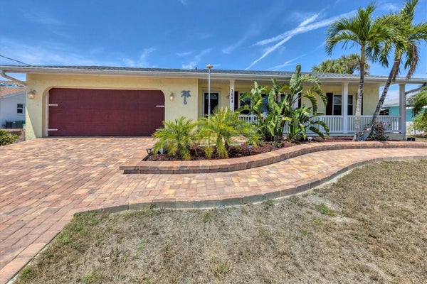 2684 TITANIA RD, ENGLEWOOD, FL 34224 - Image 24581ca20520d112e1edbb275e3f9c4d/995735927