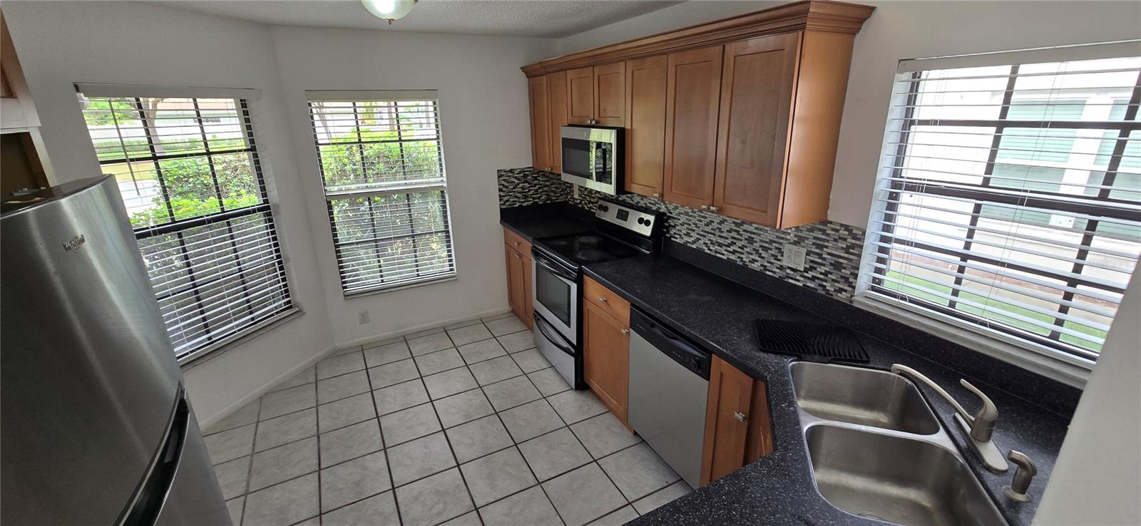 HUNTERS CREEK TR 150 PH 01 - Residential