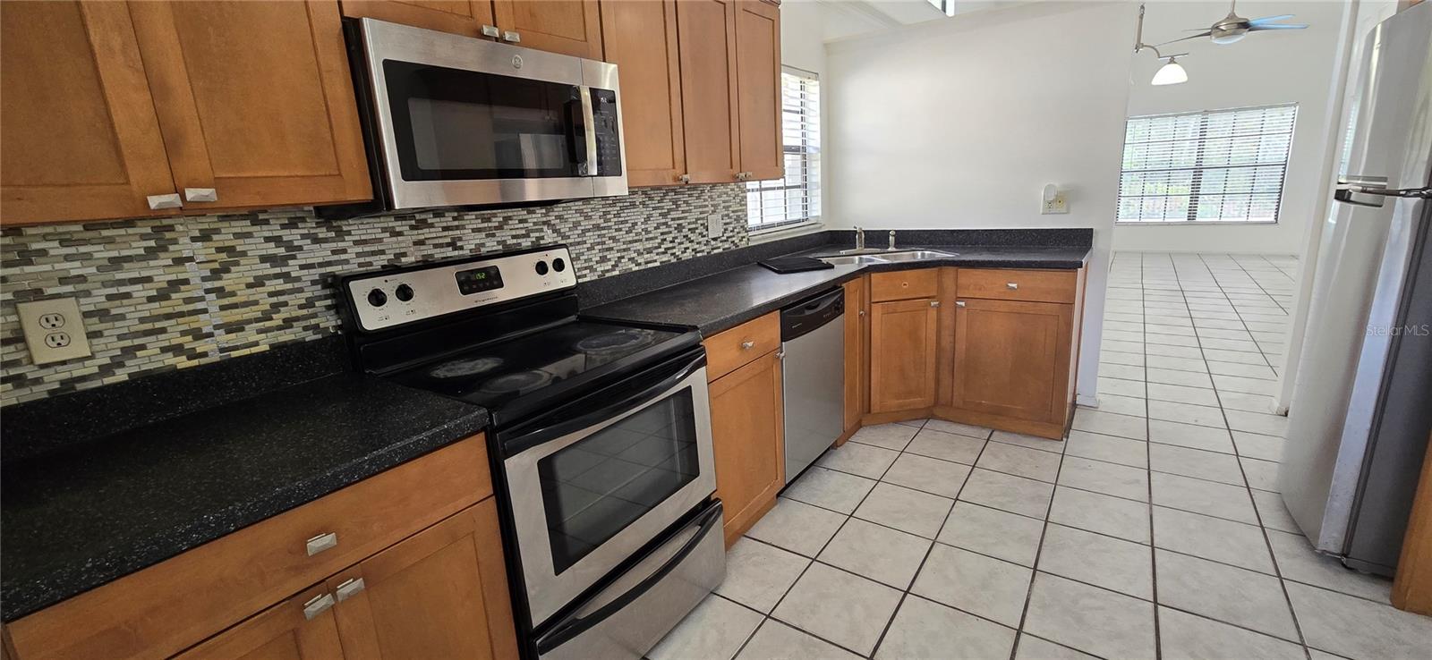 HUNTERS CREEK TR 150 PH 01 - Residential