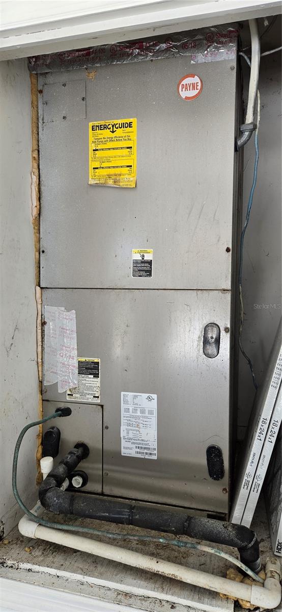 HUNTERS CREEK TR 150 PH 01 - Residential