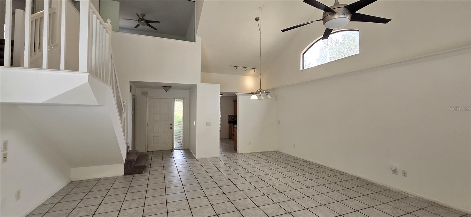 HUNTERS CREEK TR 150 PH 01 - Residential