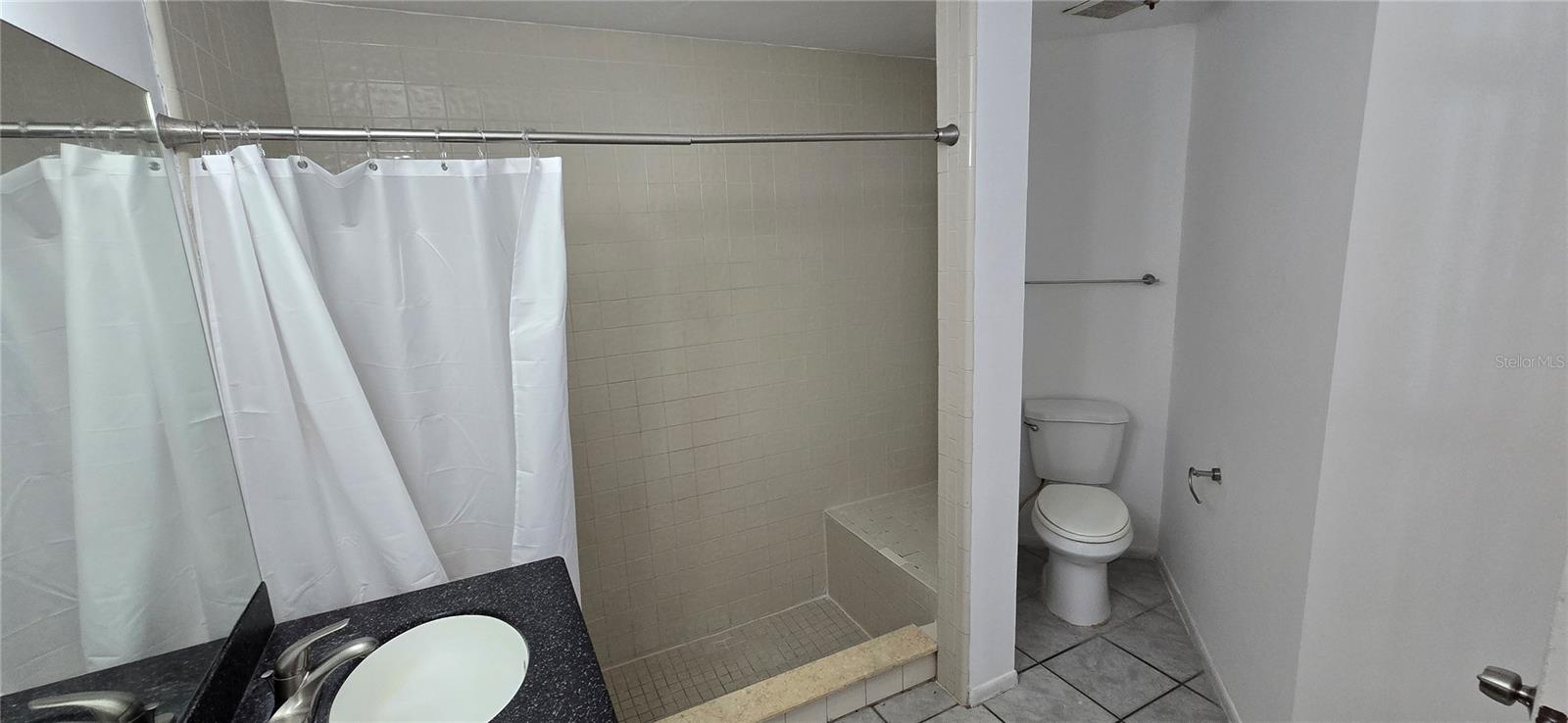 HUNTERS CREEK TR 150 PH 01 - Residential