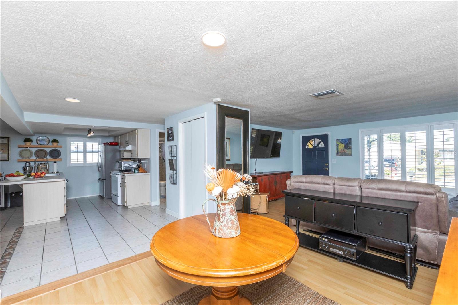 HILLANDALE - Residential