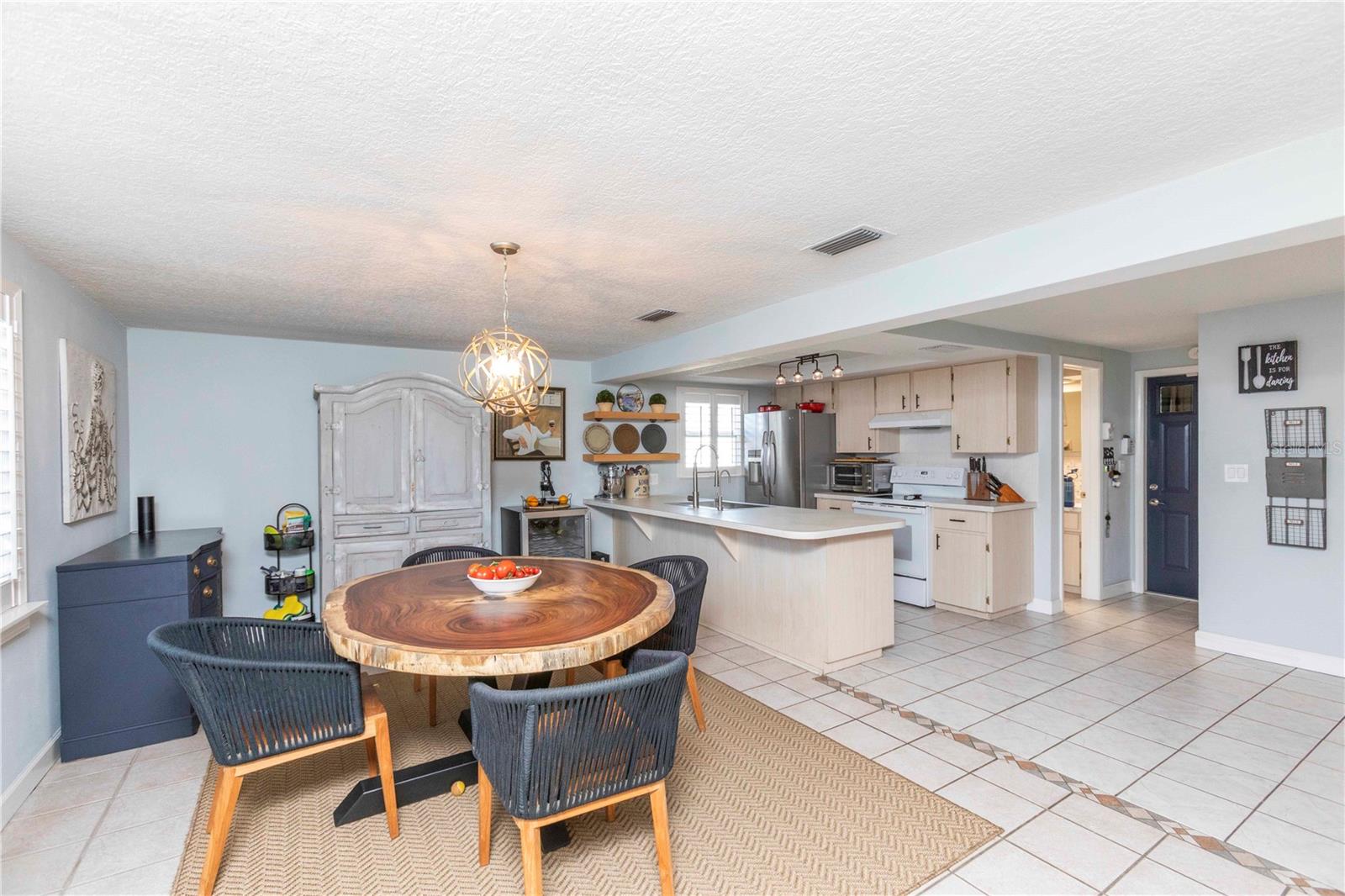 HILLANDALE - Residential