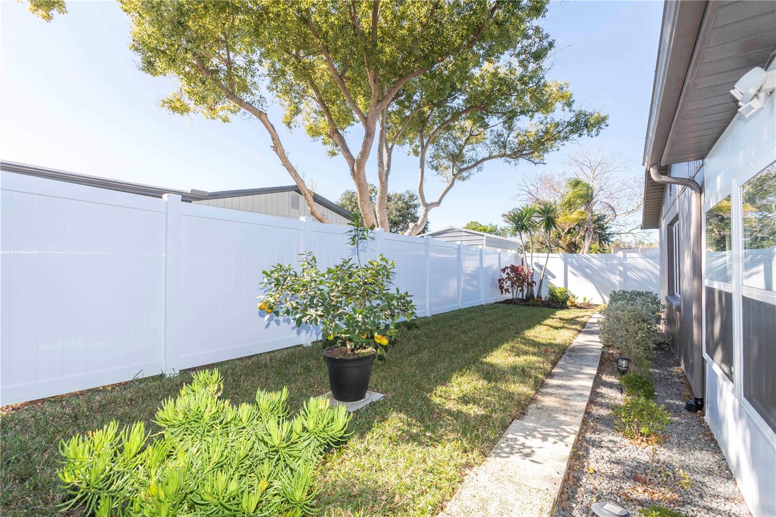 HILLANDALE - Residential