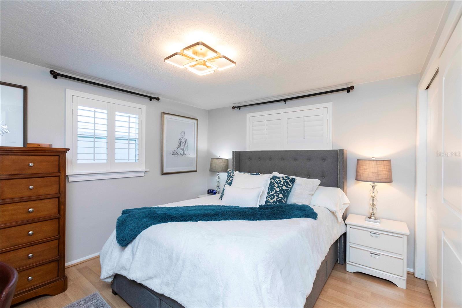 HILLANDALE - Residential