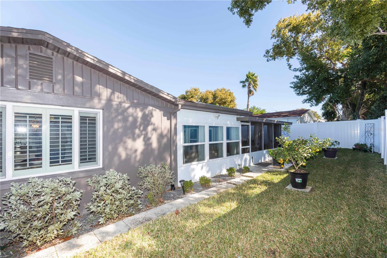 HILLANDALE - Residential