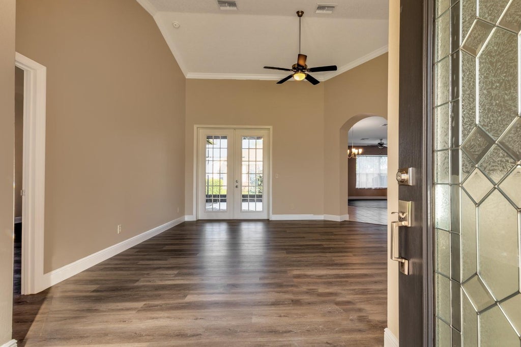 Photo of 27303 Gingerbread Place, Leesburg, FL 34748 (MLS # G5116627)