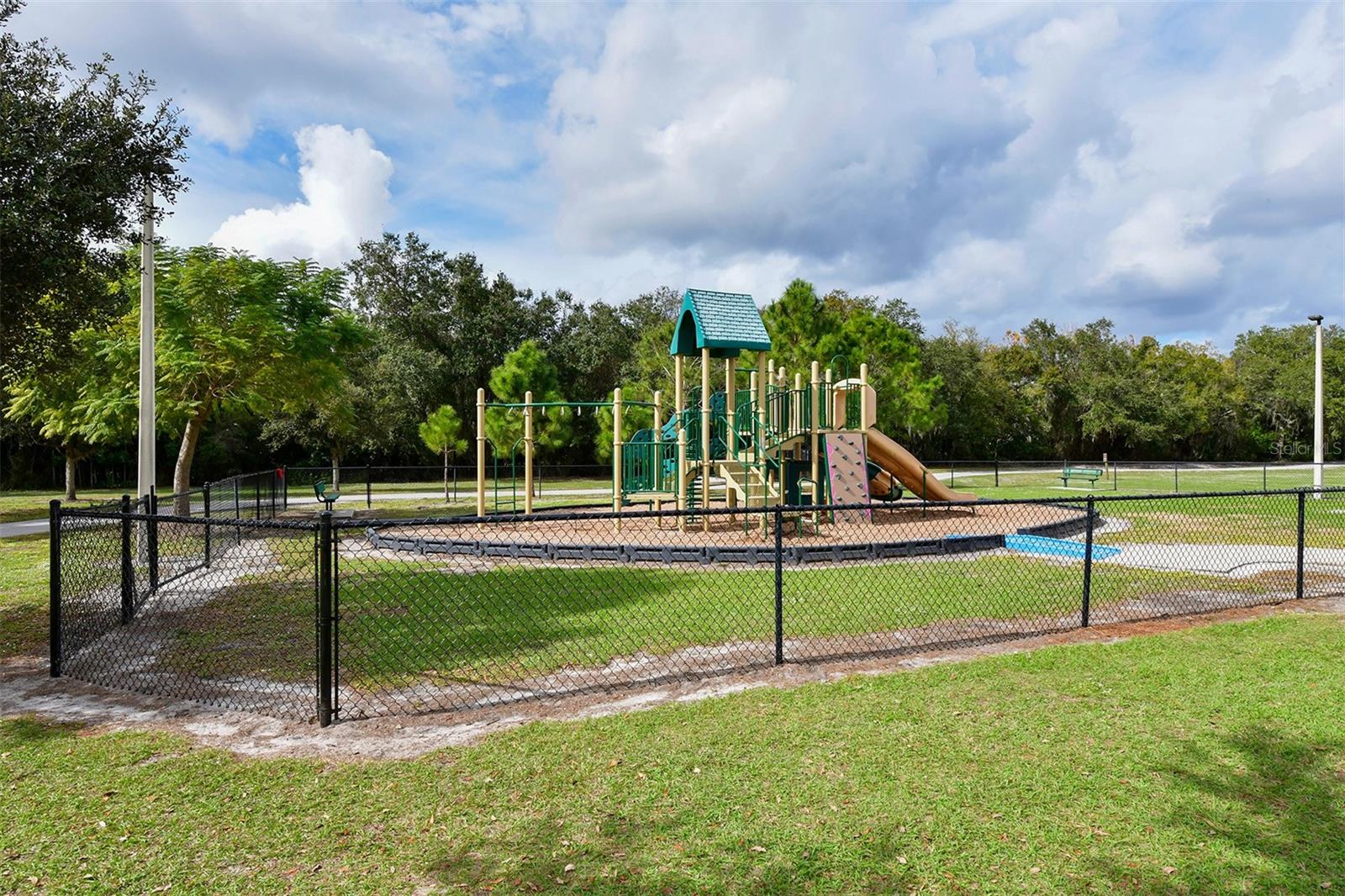 CREEKWOOD PH ONE SUBPHASE I UNIT B1 - Residential