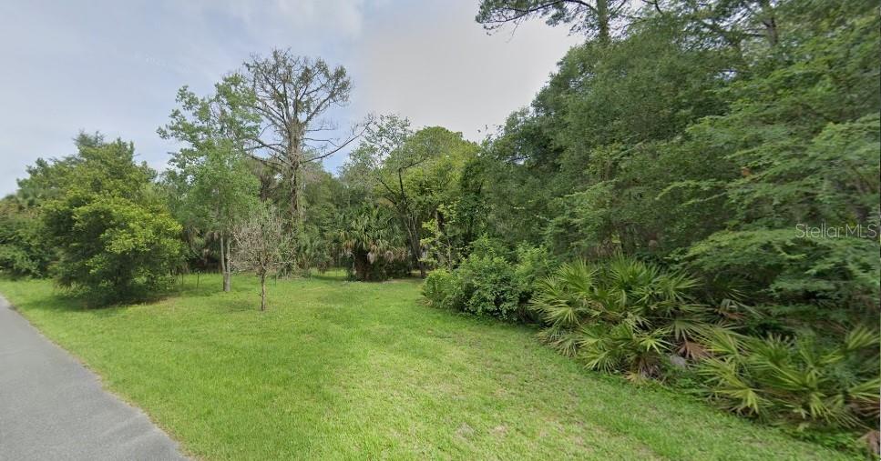 Great opportunity to own a build-ready lot with existing utility connections! Located in the quiet Buck Turner Campsites community near the Withlacoochee River, this property previously housed a mobile home that has been removed, leaving behind a cleared lot with existing hookups for water, electric, and gas.
This .16-acre lot (approx. 60' x 120') is zoned CLRMH, allowing for a new manufactured or mobile home. The property has no HOA, and is conveniently located just minutes from downtown Inverness, boat ramps, fishing, and outdoor recreation.
Permits were previously pulled for demolition, and the well and septic system remain on site (buyer to verify condition). Whether you're looking to set a new mobile home, build a weekend getaway, or invest affordably in growing Citrus County—this is your chance!