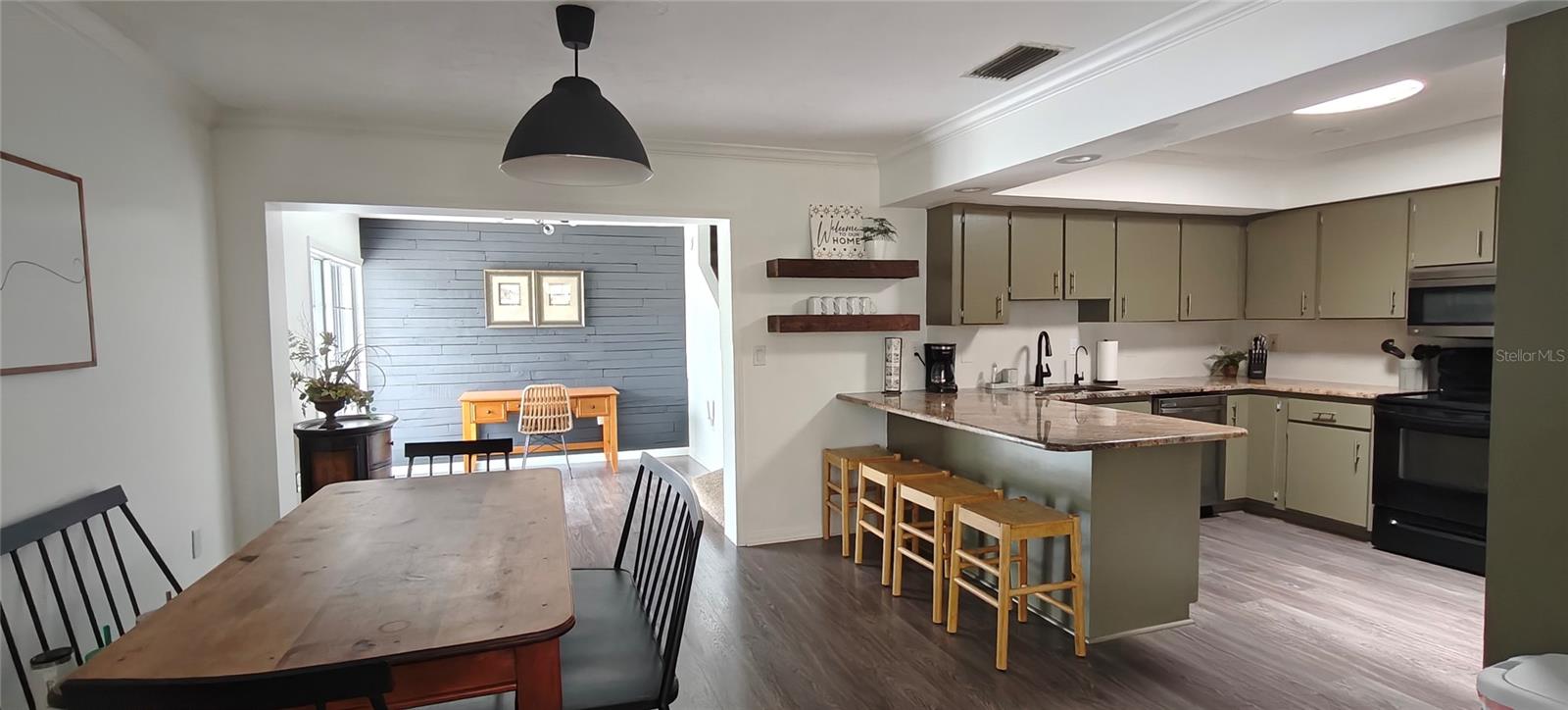 BAHIA VISTA HIGHLANDS - Residential Lease