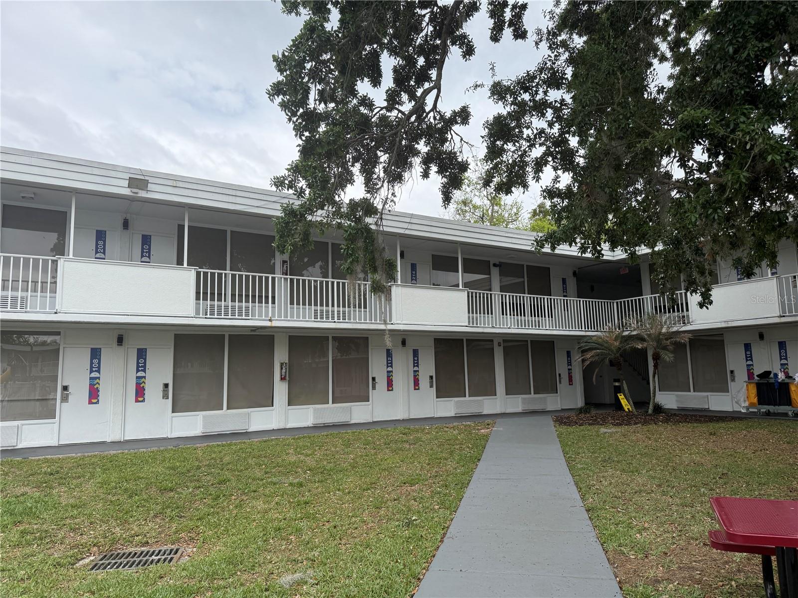 MAINGATE HOTEL CONDO - Residential