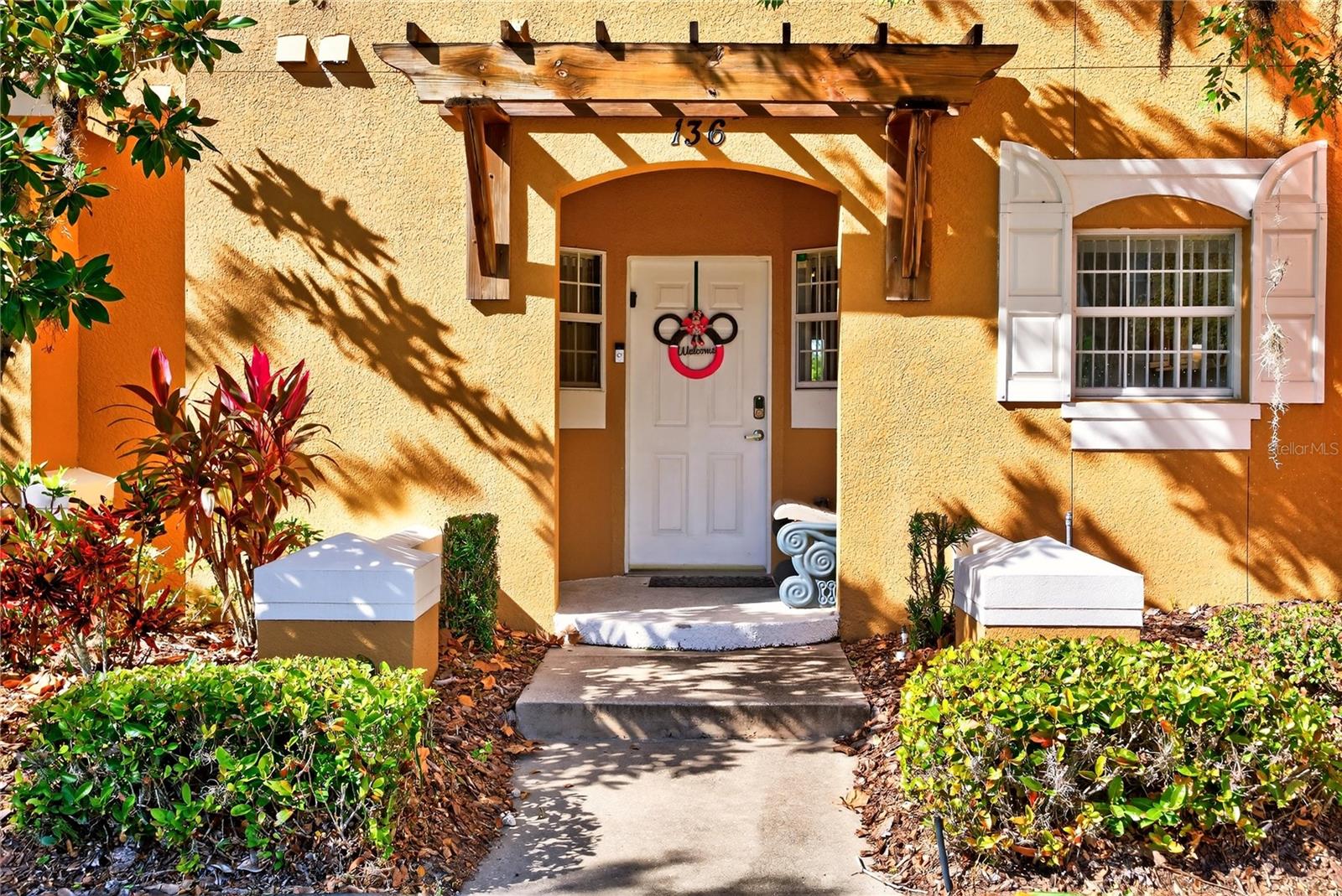 136 POMPANO BEACH DR