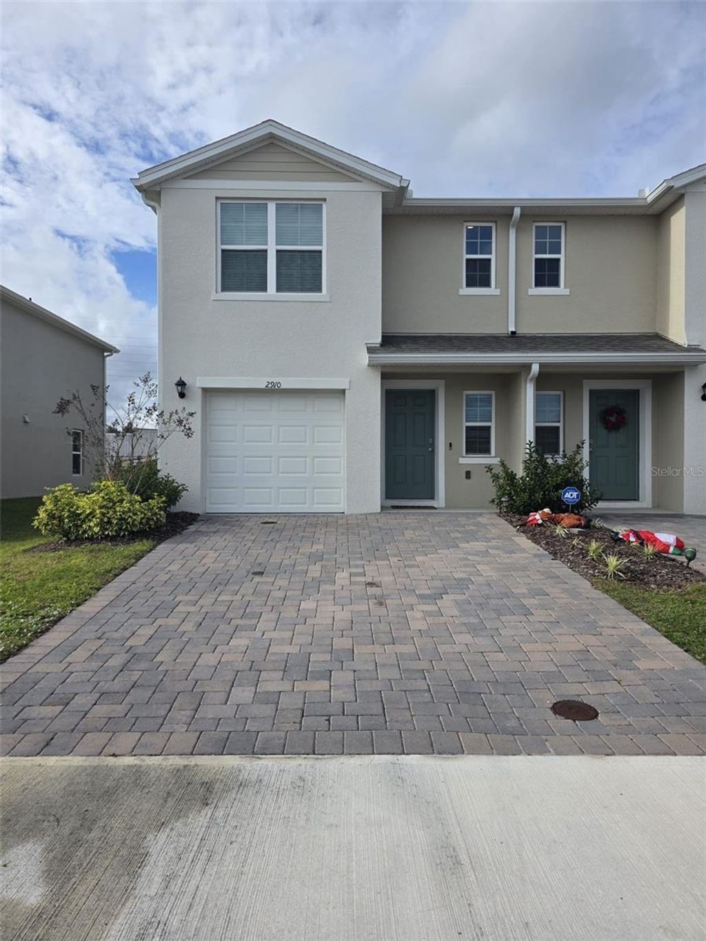 Photo of 2910 Hudson Hammock Way, Saint Cloud, FL 34771 (MLS # S5142501)