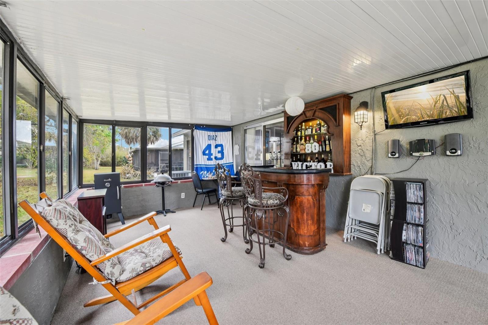 LAKE RIDGE VILLAGE - Residential