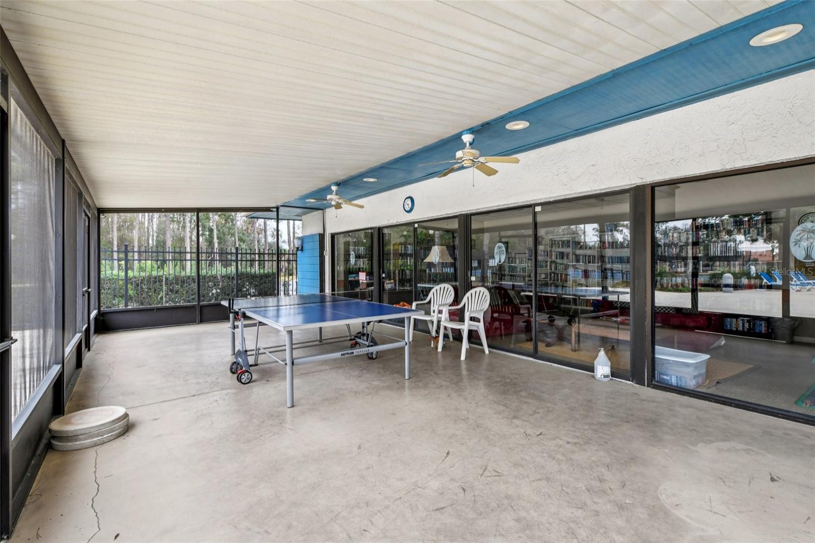 LAKE RIDGE VILLAGE - Residential