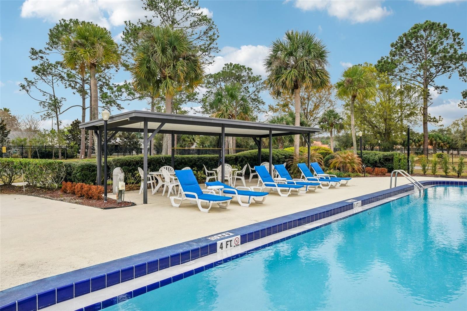 LAKE RIDGE VILLAGE - Residential