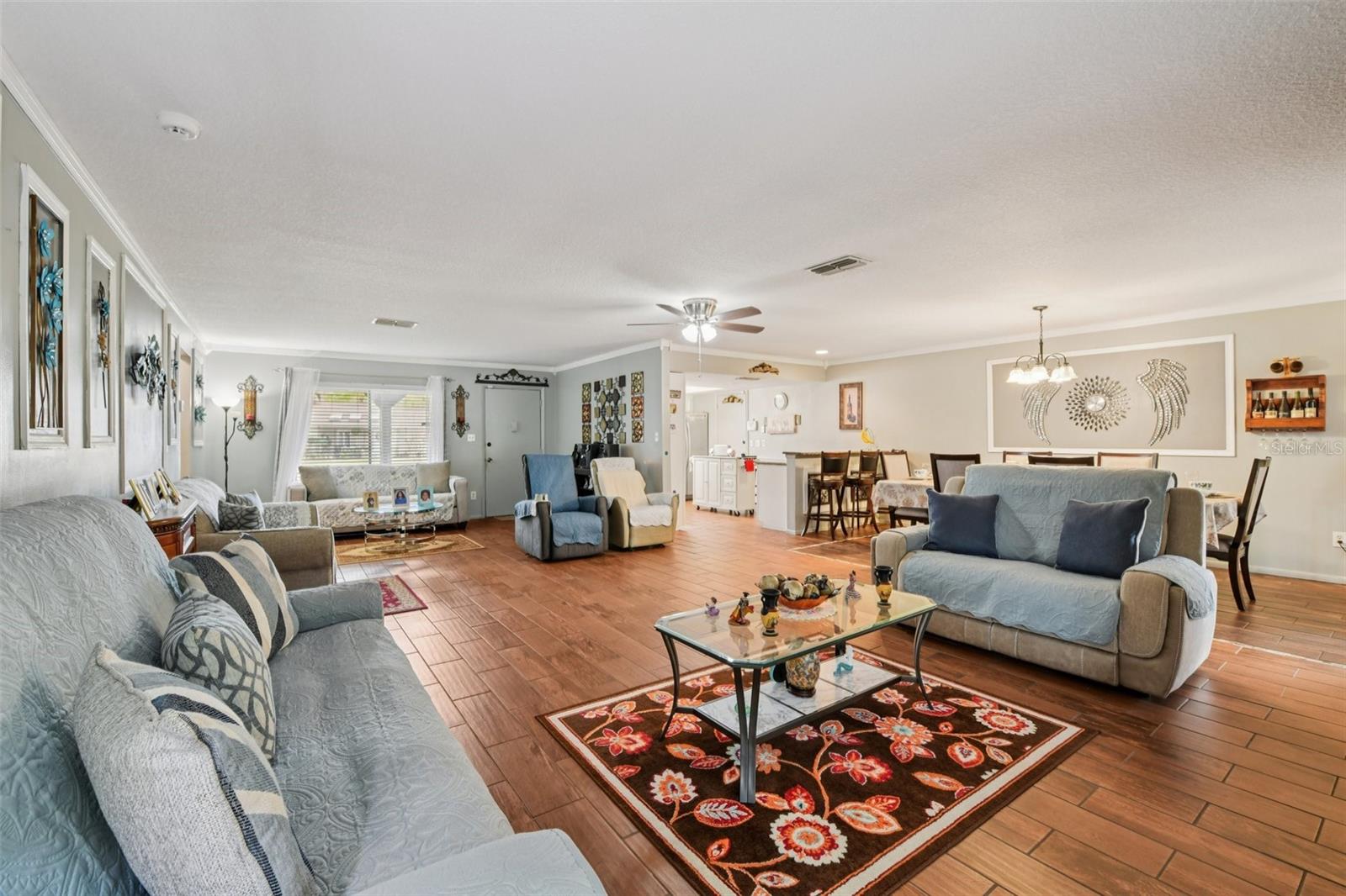 LAKE RIDGE VILLAGE - Residential