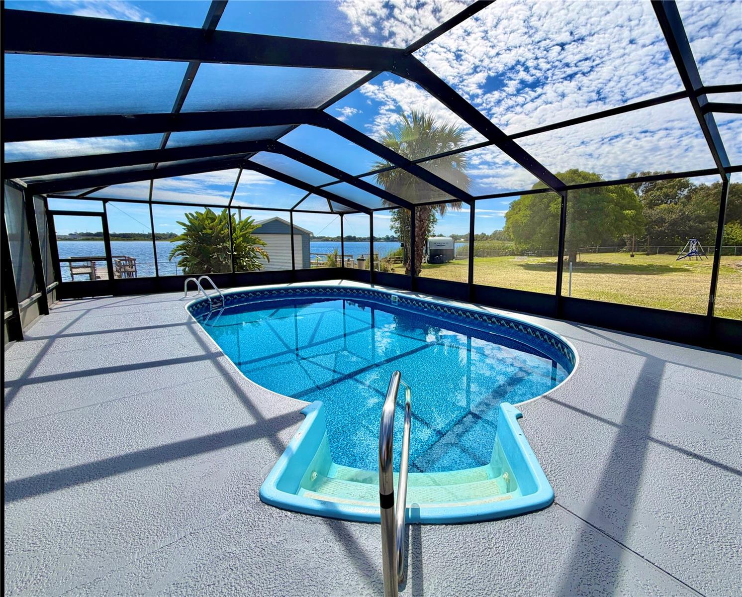 CAREFREE COVE - Residential