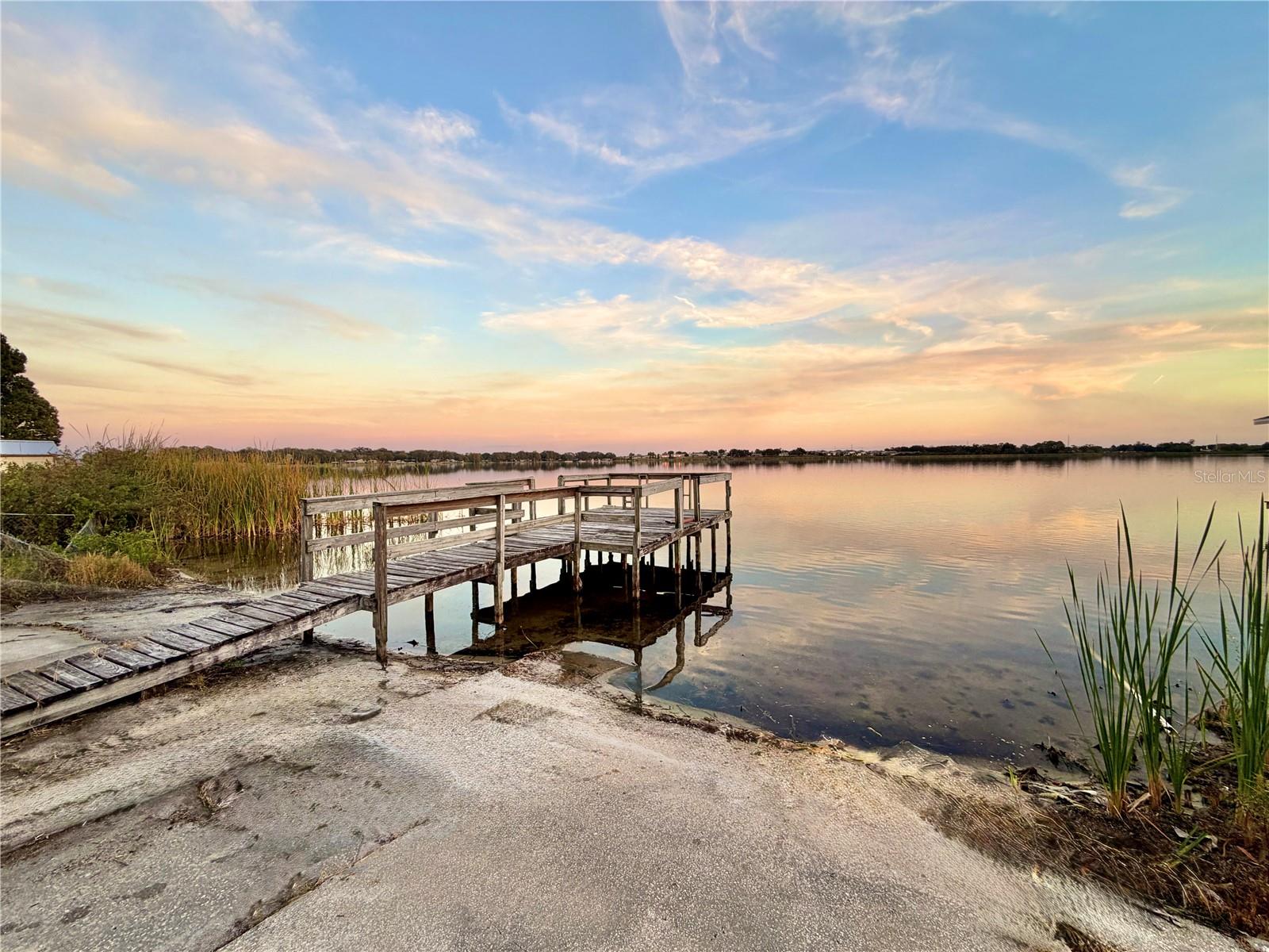 CAREFREE COVE - Residential